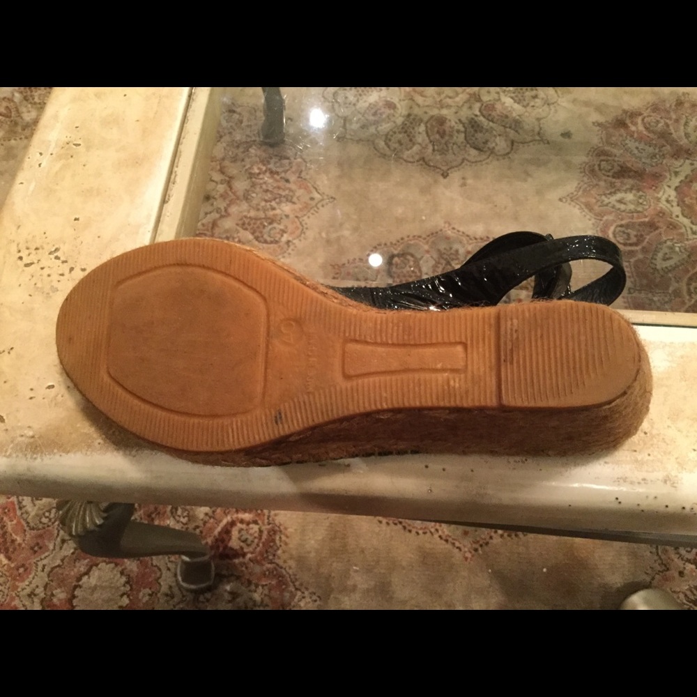 Shoes - Picture 4 of 4